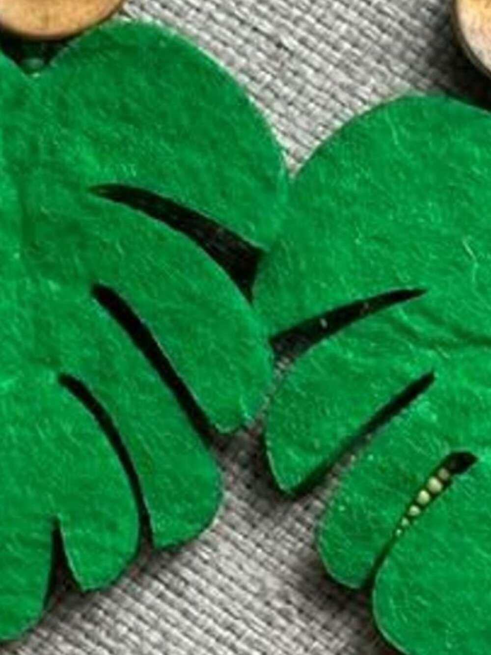 Monstera Leaf Earring